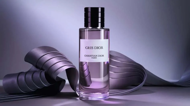 Jenna Ortega and Maya Hawke Impressive in Gris Dior Perfume Ads